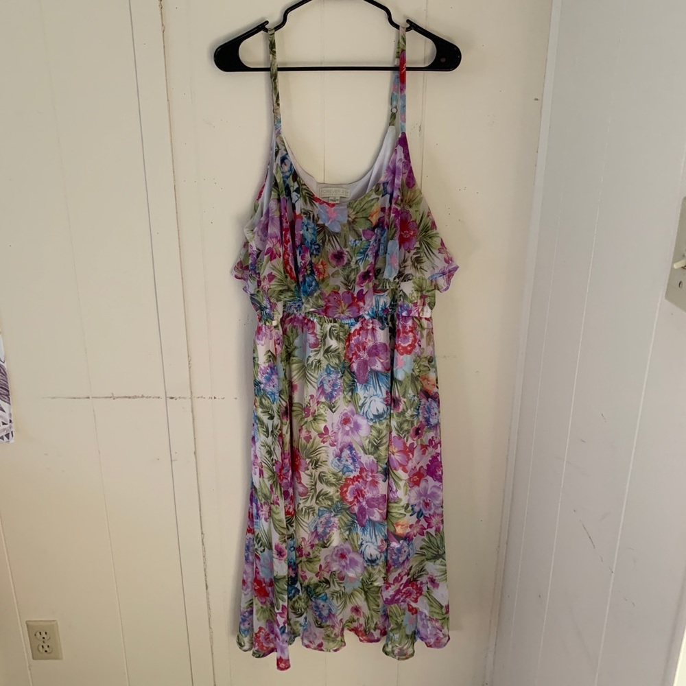 Plus Size Hi-Lo Floral Midi Dress